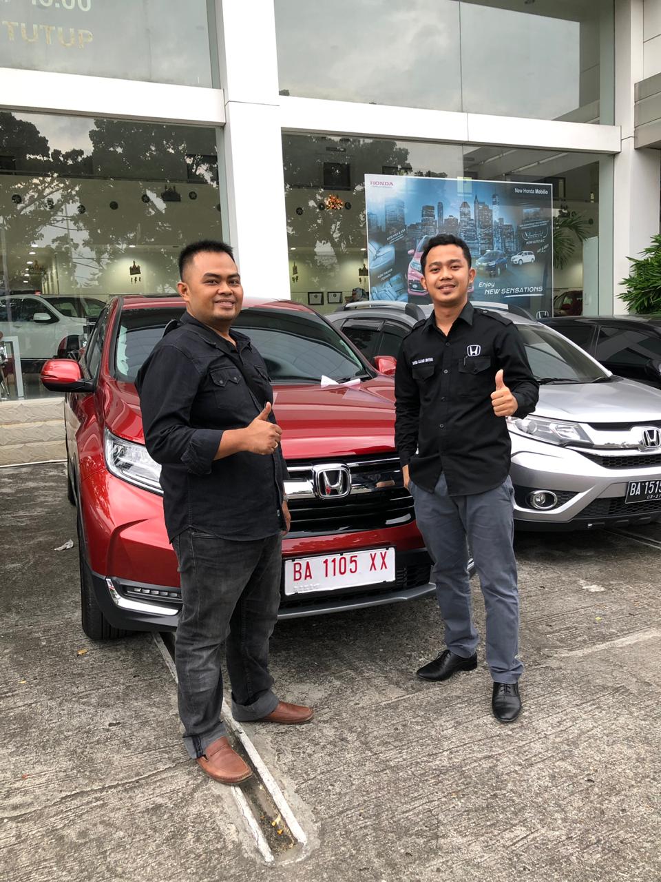 Sales Marketing Mobil Dealer Honda Padang Ilwan
